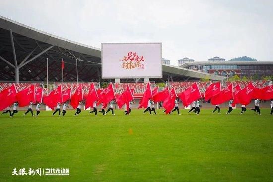 郭帆认为，AI技术的爆发对国内电影人是挑战也是机遇，因为现在好莱坞也还不清楚怎么在电影领域用好AI，现在大家反倒是在同一起跑线上了